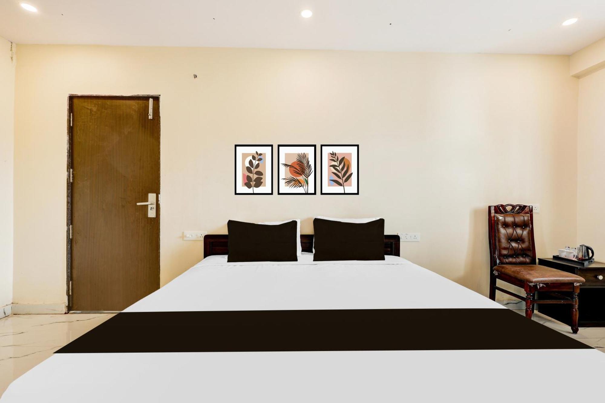 Готель Townhouse Pendurthi Visakhapatnam Sabbavaram Екстер'єр фото